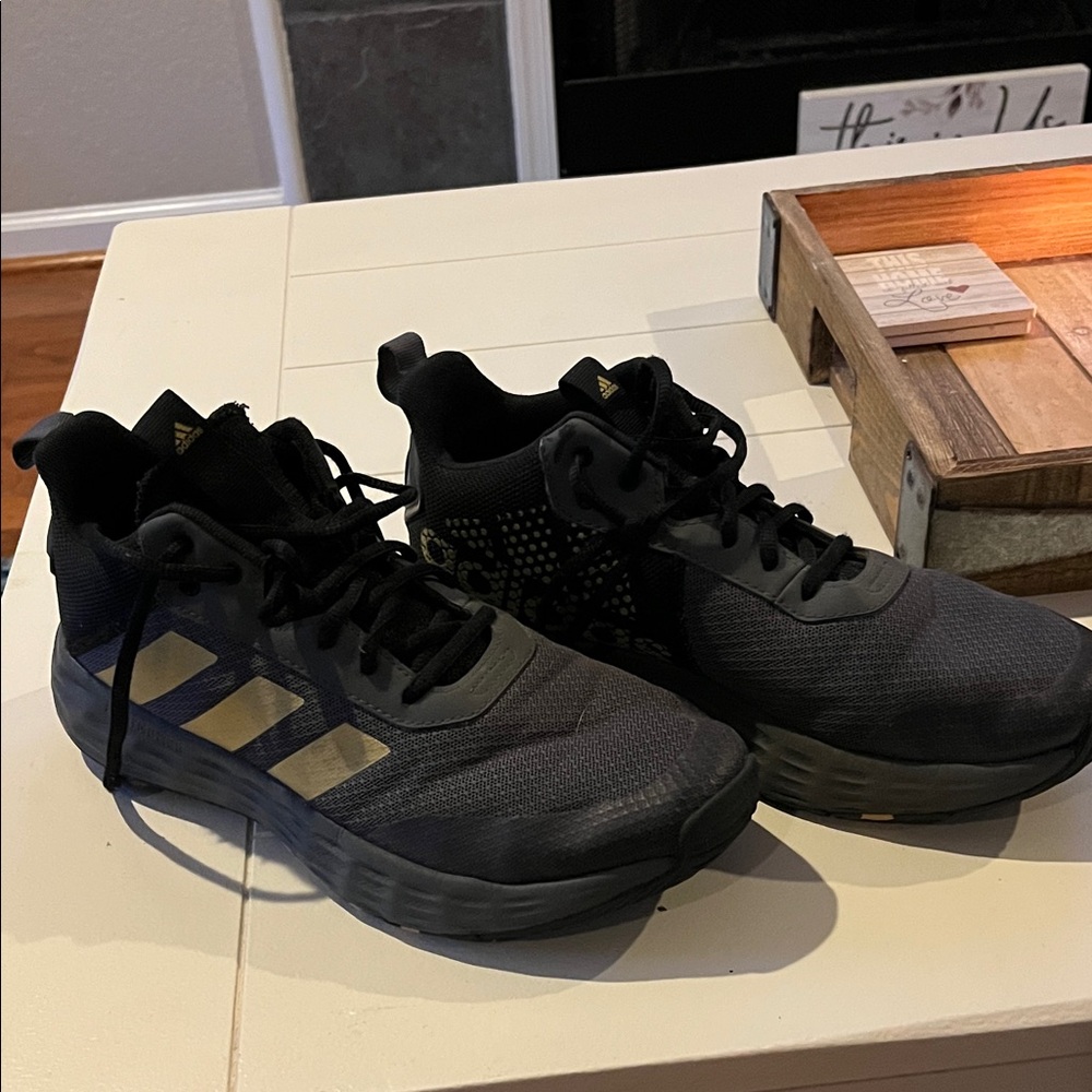 Adidas Men's Athletic Shoes in Black and Gold